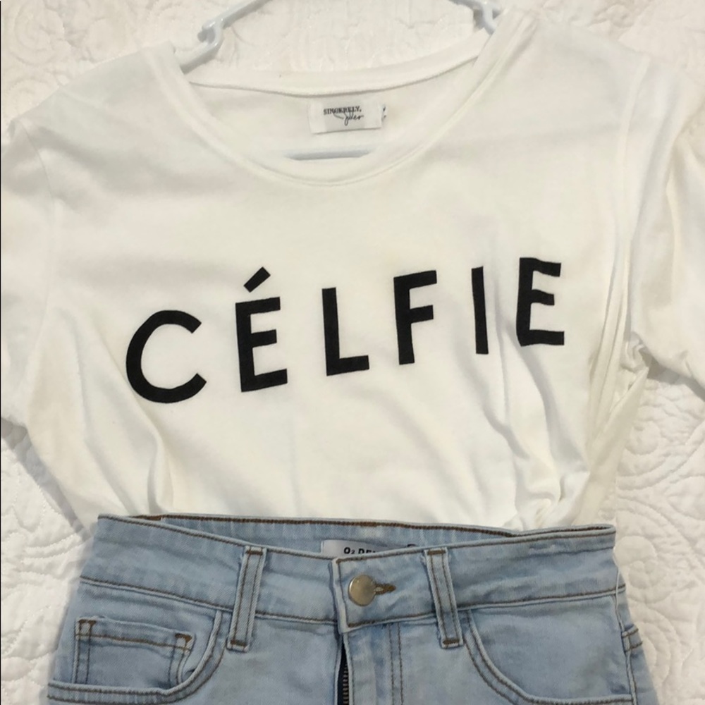 Celfie tee